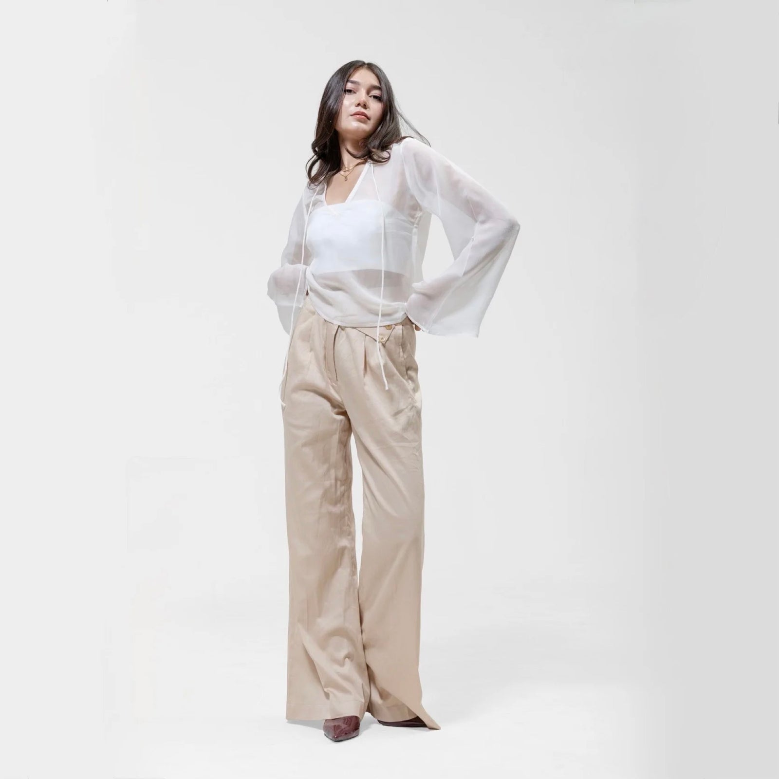 BEIGE WIDE-LEG PANTS – Women's Bottoms | QISSEY