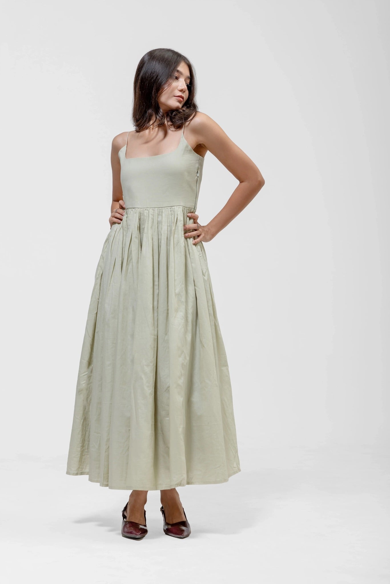 PLEATED MAXI GOWN – Styled Look | QISSEY Women's Dresses
