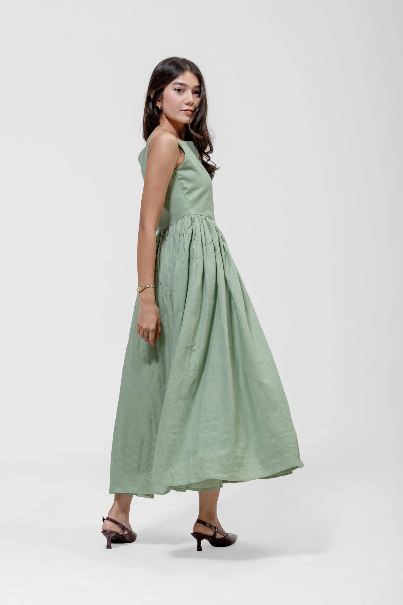 GATHERED WAIST MIDI – Detail View | QISSEY Women's Dresses